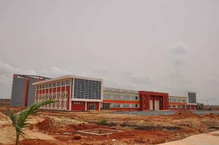 成都市郫都区唐昌镇党委书记莅临YABO鸭脖进行工作调访和安全检查