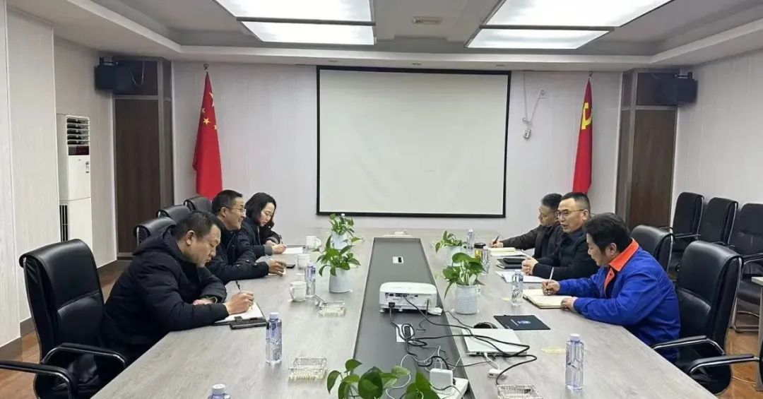 政企互动,共筑郫都工业高质量发展——区政协副主席何弢调研YABO鸭脖